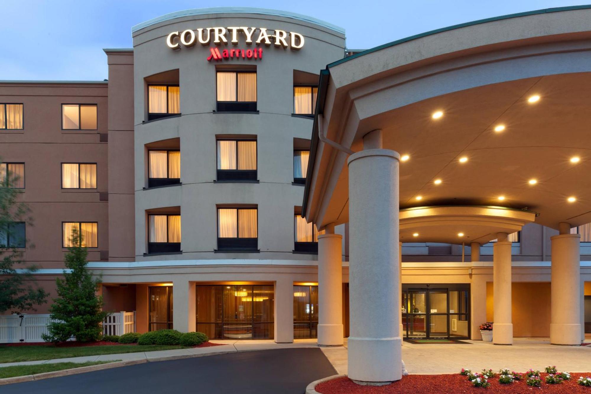 Courtyard Hartford Farmington Hotel Exterior photo